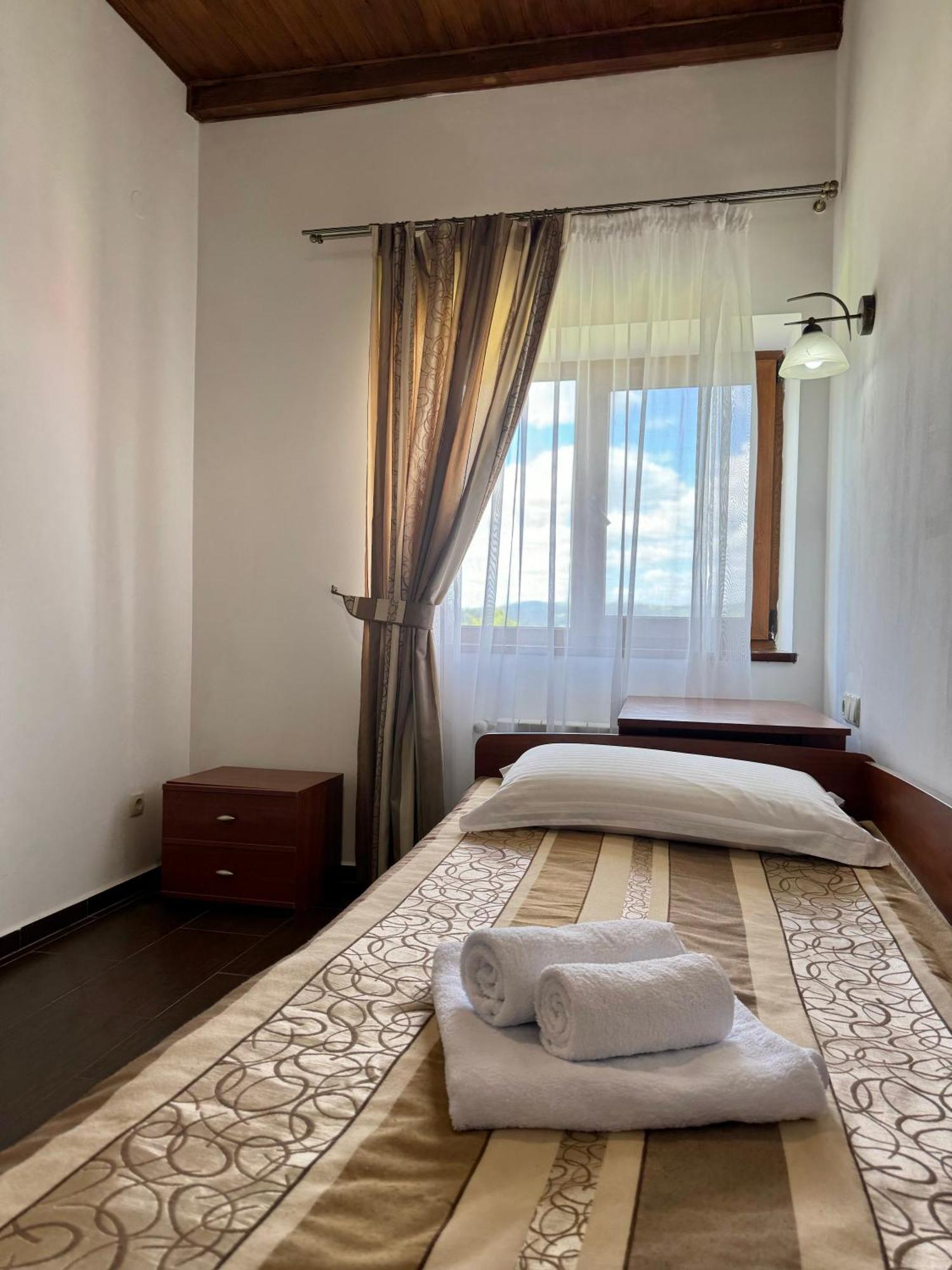 Villa Alessia Skhidnytsia Kültér fotó