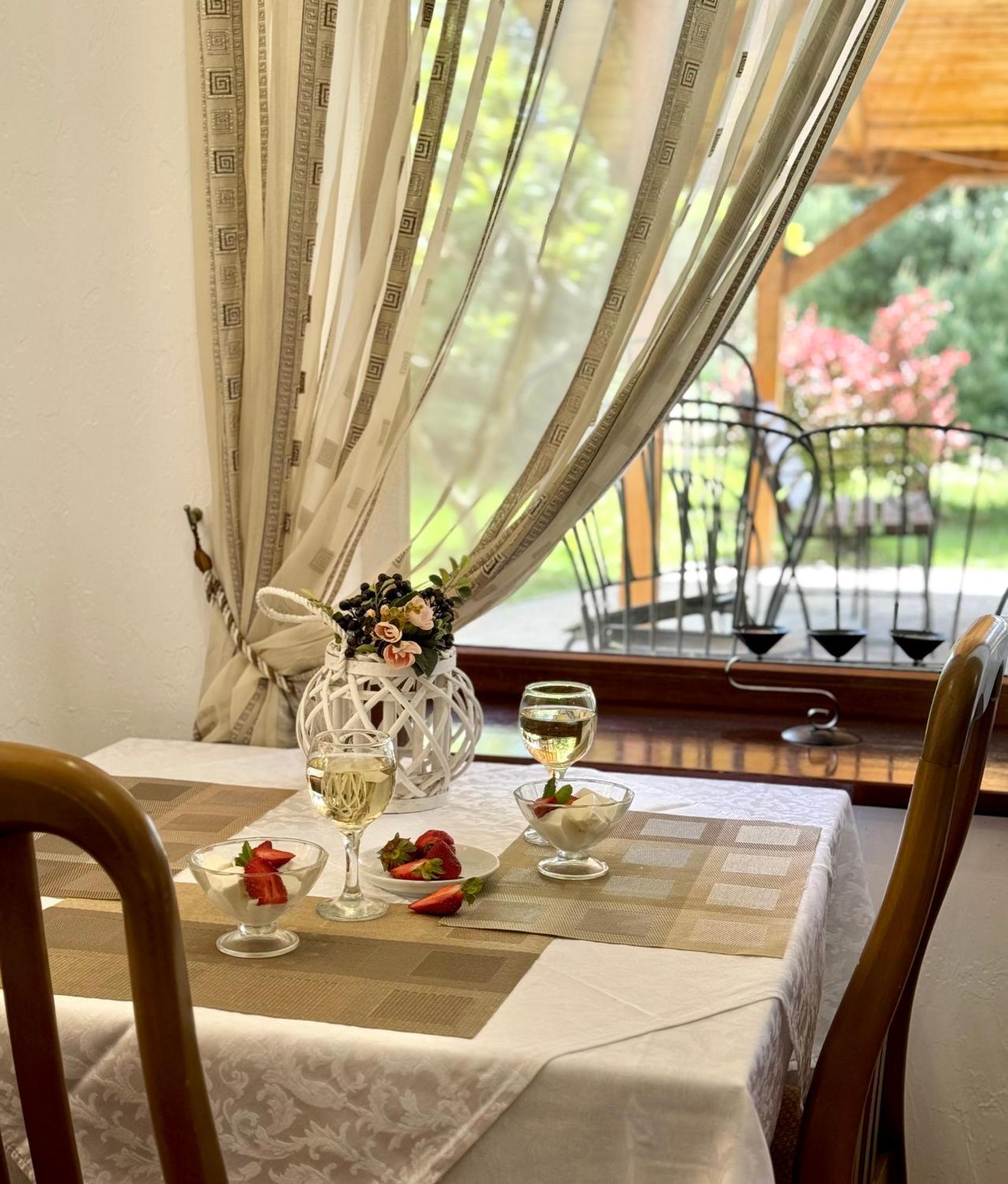 Villa Alessia Skhidnytsia Kültér fotó